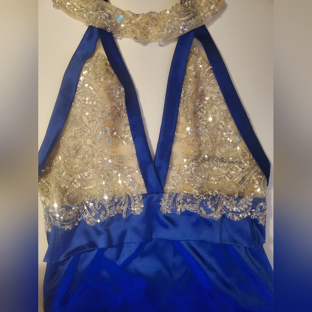 Royale Blue Prom Dress size 0 - Picture 5 of 9